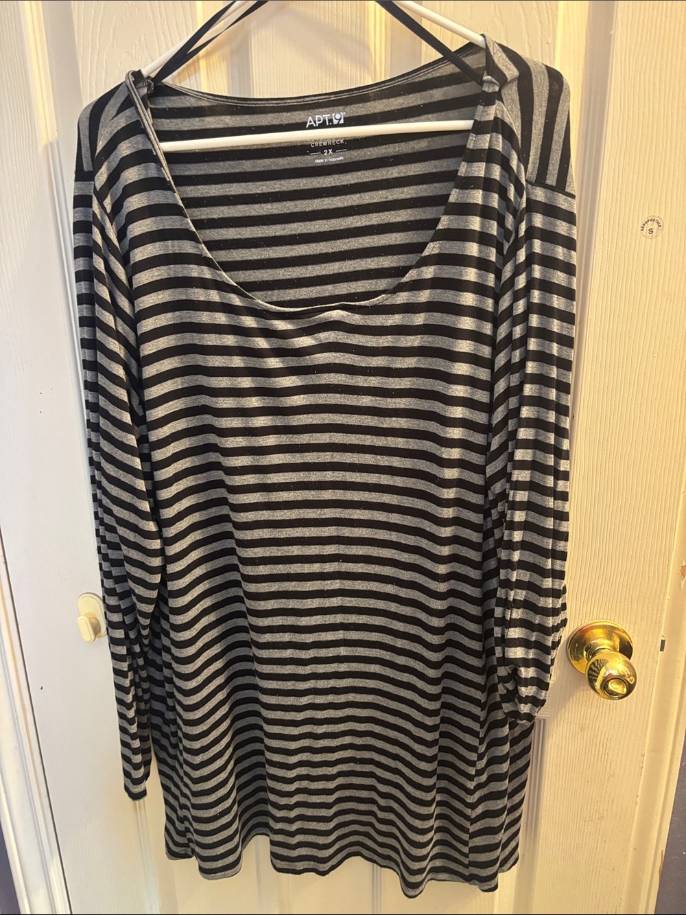 Apt. 9 Black & Gray Striped Scoop Neck Tunic, long blouse great with tights